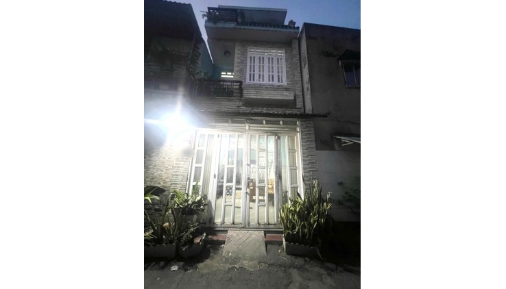 Bán Nhà 3 Tầng Hẻm Xe Hơi 40m2_4*10 3PN Chỉ 4.5 Tỷ Gần ĐH Luật Hiệp Bình Chánh Thủ Đức
